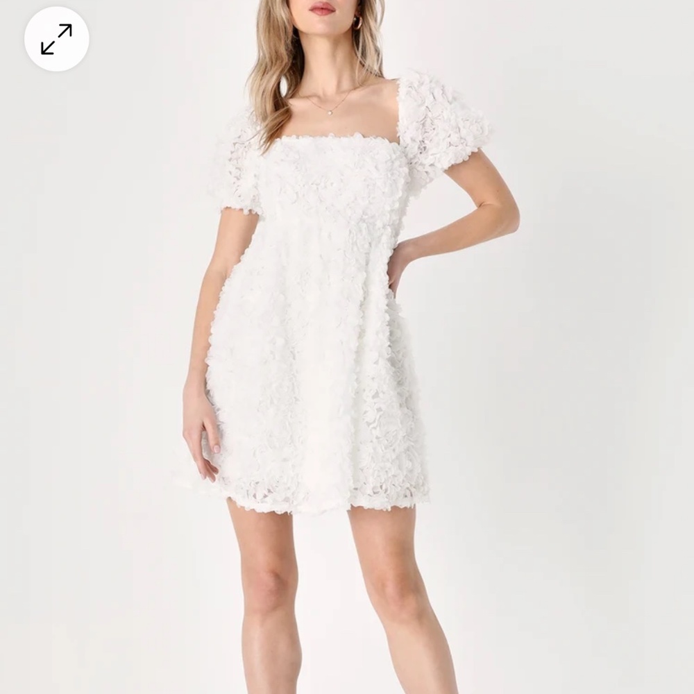 Lulu’s White Floral Puff Sleeve Babydoll Dress